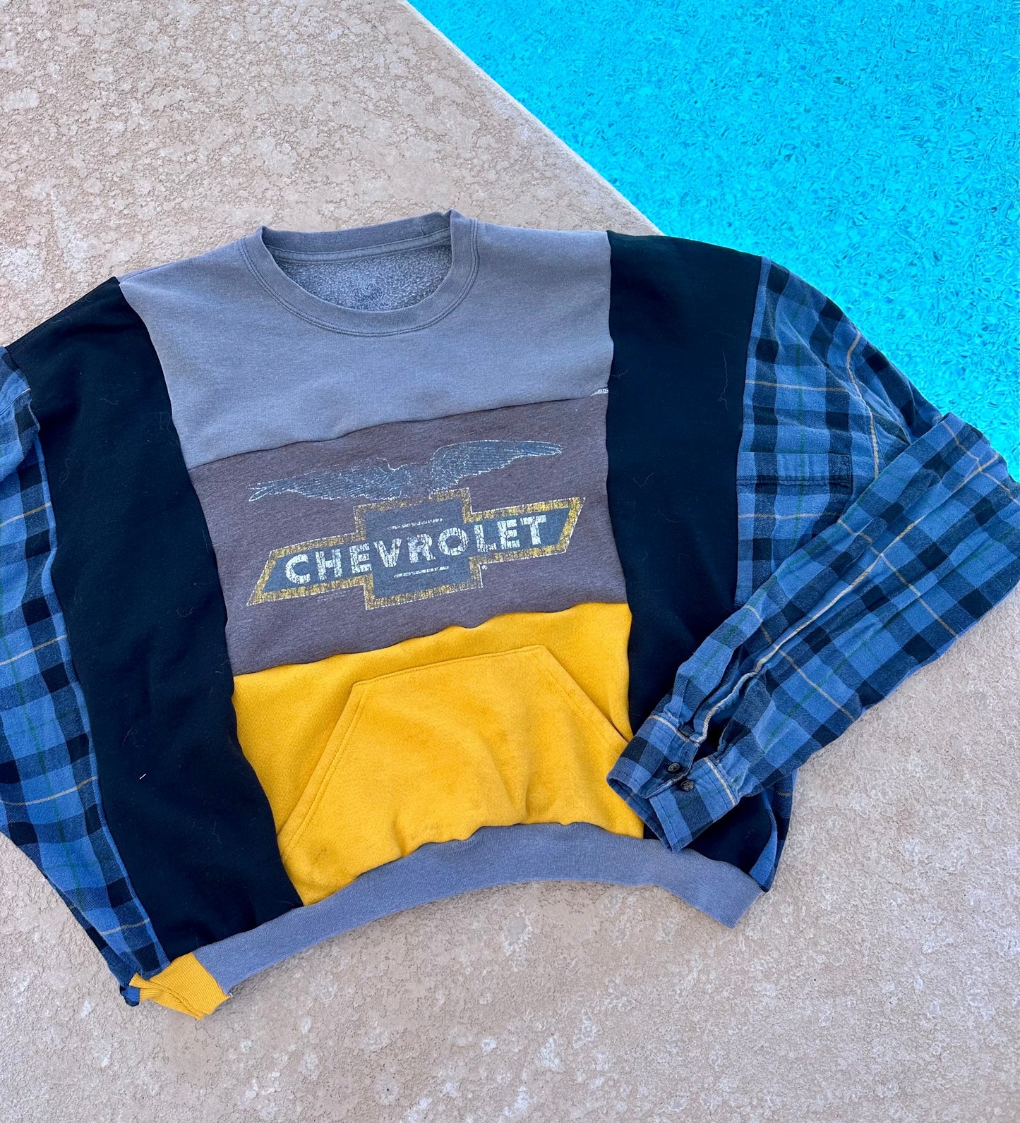 Chevy sweater rework (2xl)